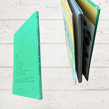 Prehistoric Animals and Fossils. 1970s Vintage Ladybird Book. Series 651