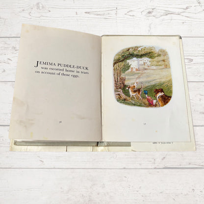 The Tale of Jemima Puddle-Duck. Vintage Beatrix Potter book. 1970 edition