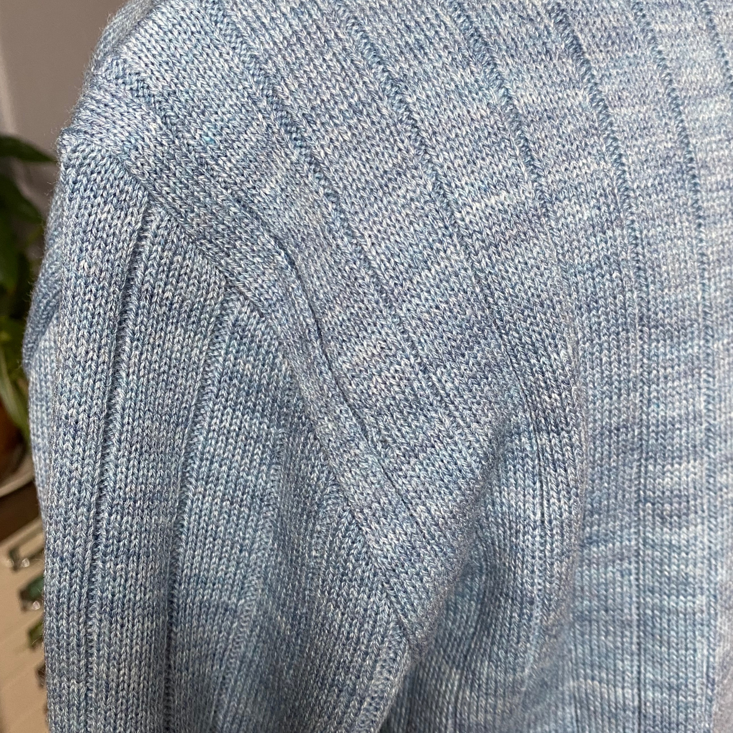Blue marl 70s pullover - small fix 