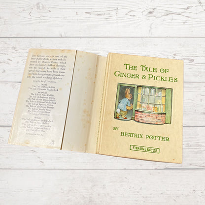 The Tale of Ginger and Pickles. Vintage Beatrix Potter book. 1971 edition
