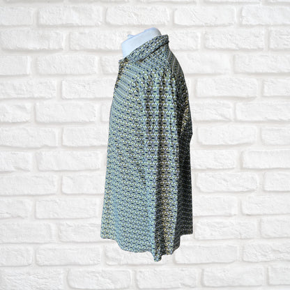 1970s Green, Black and White Geometric Print Cotton Vintage Shirt. Approx UK size L-XL (men  ) 18-20( women)