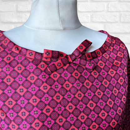 Vintage 60s Jaeger Vibrant Geometric Print Wiggle Dress. Approx U.K. size 8-10