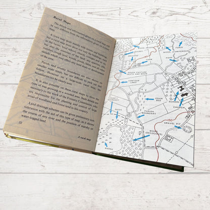 Understanding Maps. Vintage 1960s Ladybird Book. Series 671