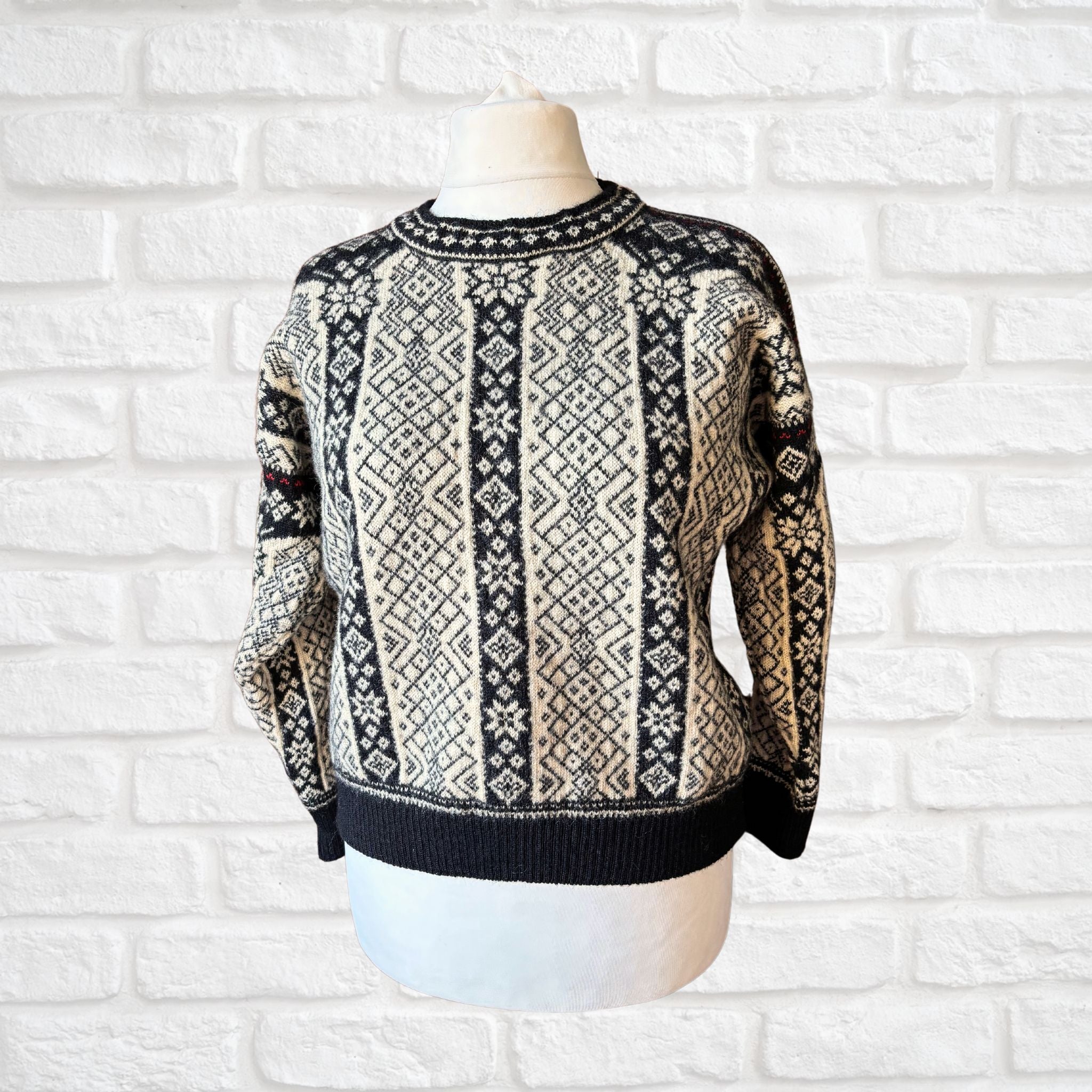 Outdated Jumpers Step into Vintage Heaven with Our Cosy Jumpers - Bristol Betty Vintage ...