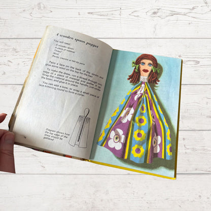 Easy to Make Puppets.Vintage 1970s Ladybird Book. Series 633. Great Gift Idea