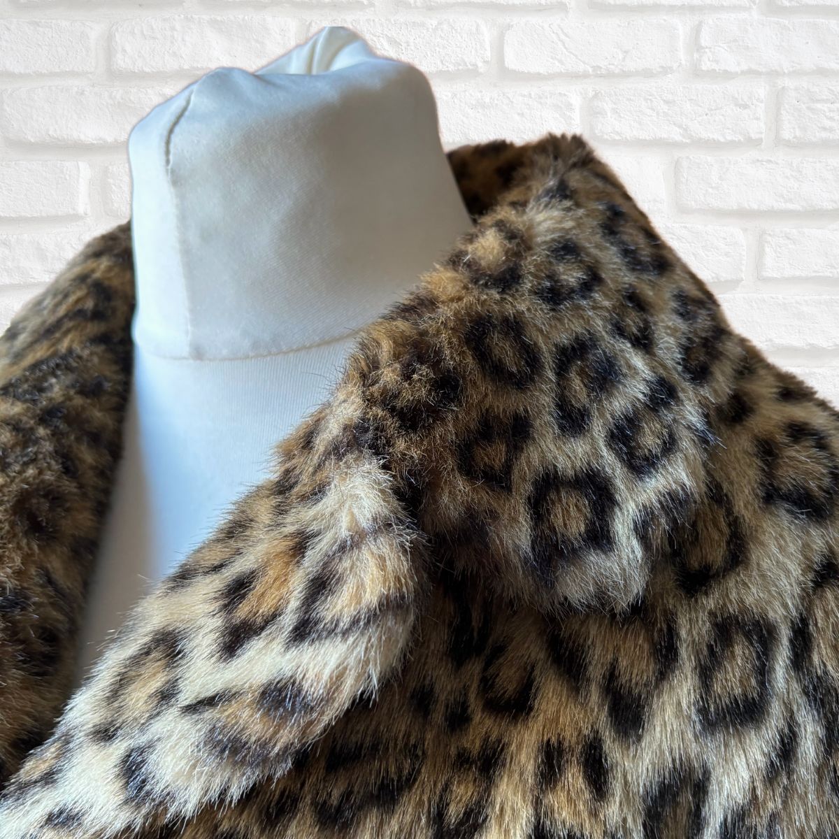Vintage 1970s Leopard Print Astraka Faux Fur Coat – Made in England. Approx UK size 10-12