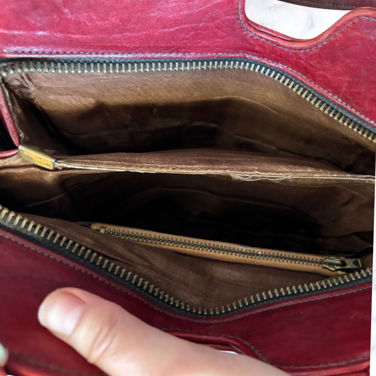 70s Dark Red Leather Vintage Shoulder / Top Handle Bag with Detachable Strap