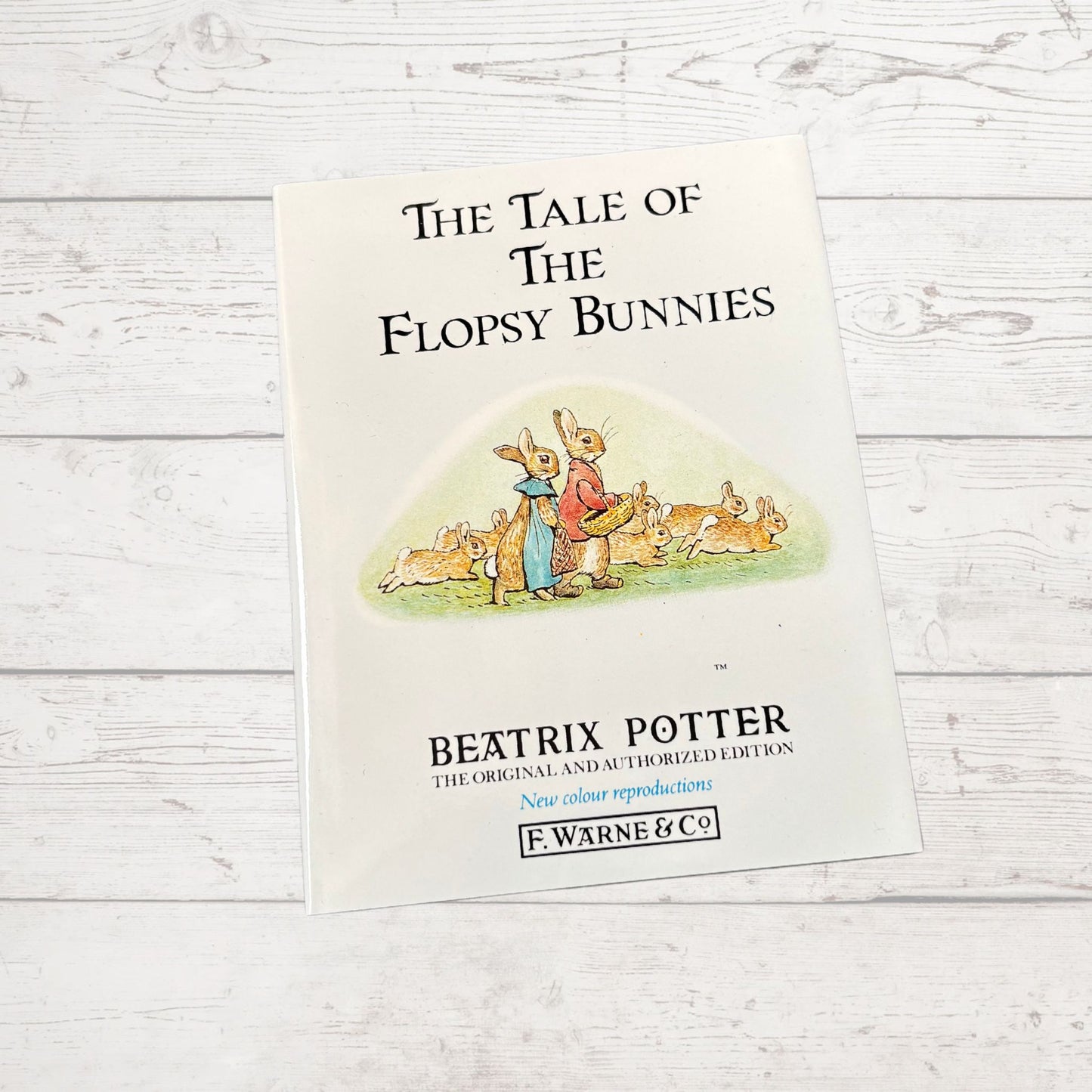 The Tale of The Flopsy Bunnies .Vintage Beatrix Potter Book. 1989 edition. Great Gift Idea