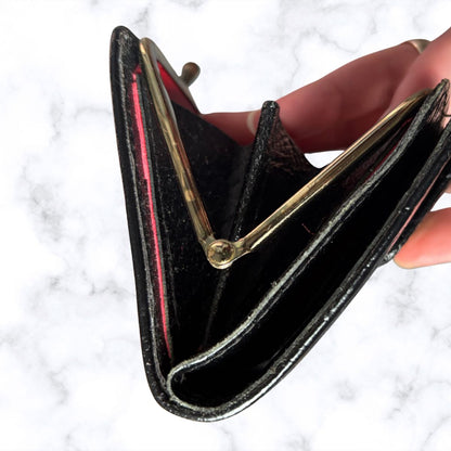 Vintage Textured Black Leather Clasp Top Purse/Wallet - Stylish and Practical