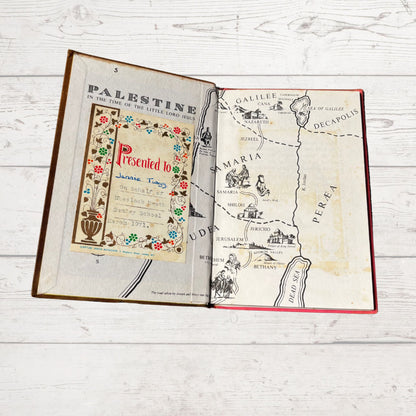 Vintage 1970s ladybird book, The Little Lord Jesus. Series 522