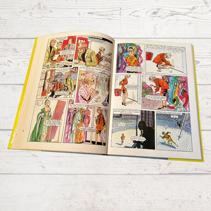 Vintage Diana Annual 1973, full of fiction, fashion, fun and nostalgia. Great gift idea