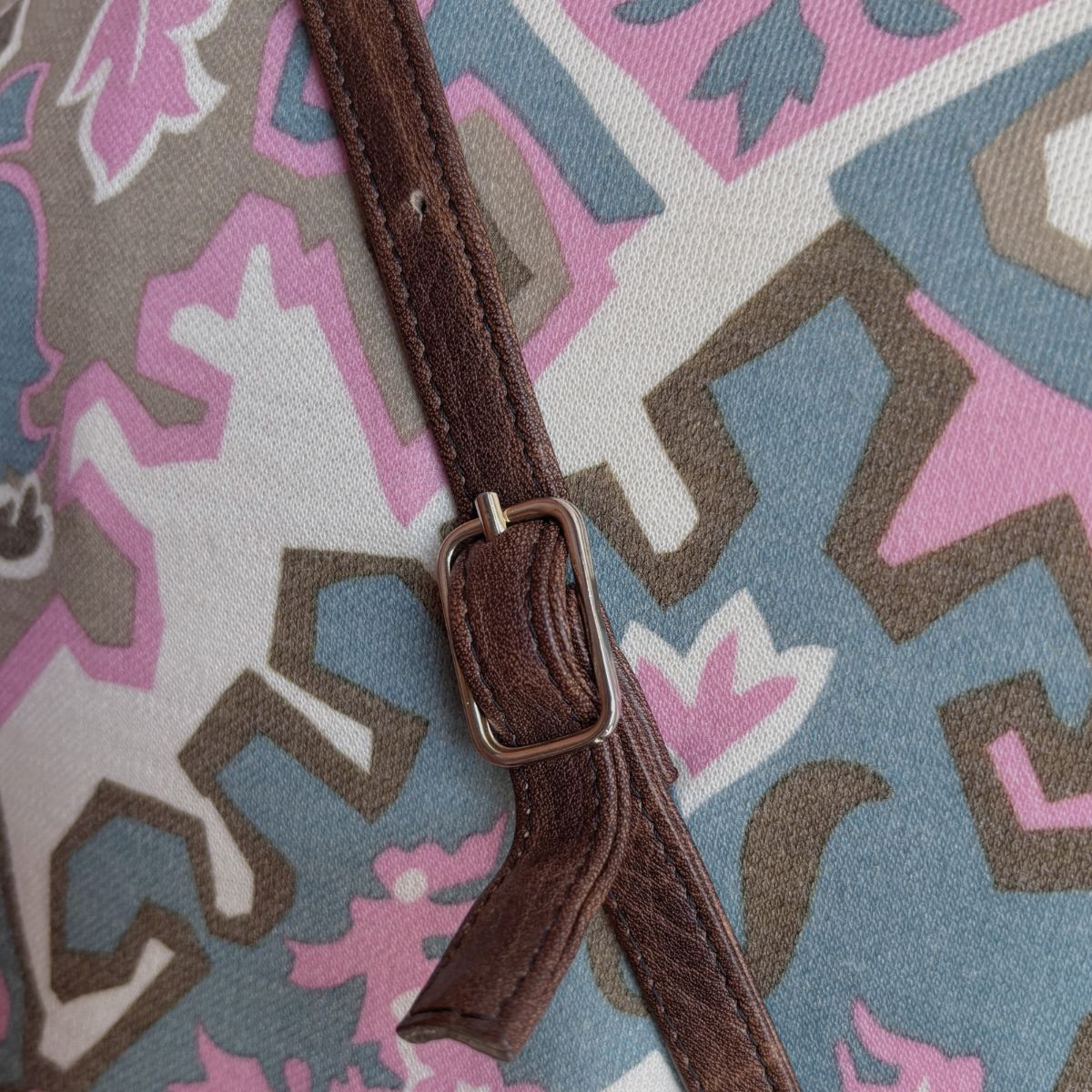 Vintage Conker Brown Cross Body/ Shoulder Bag with Adjustable Strap