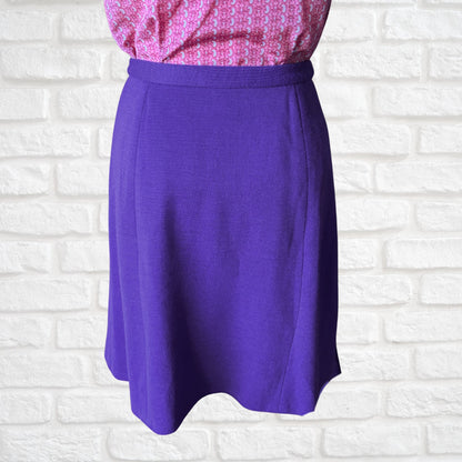 60s/70s Purple A Line Mini Skirt with Cute Floral Embroidered Pocket.Approx UK size 8-10