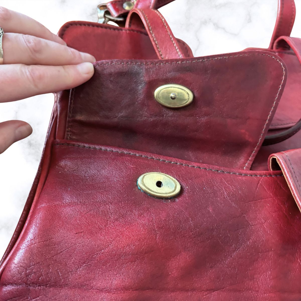 70s Dark Red Leather Vintage Shoulder / Top Handle Bag with Detachable Strap