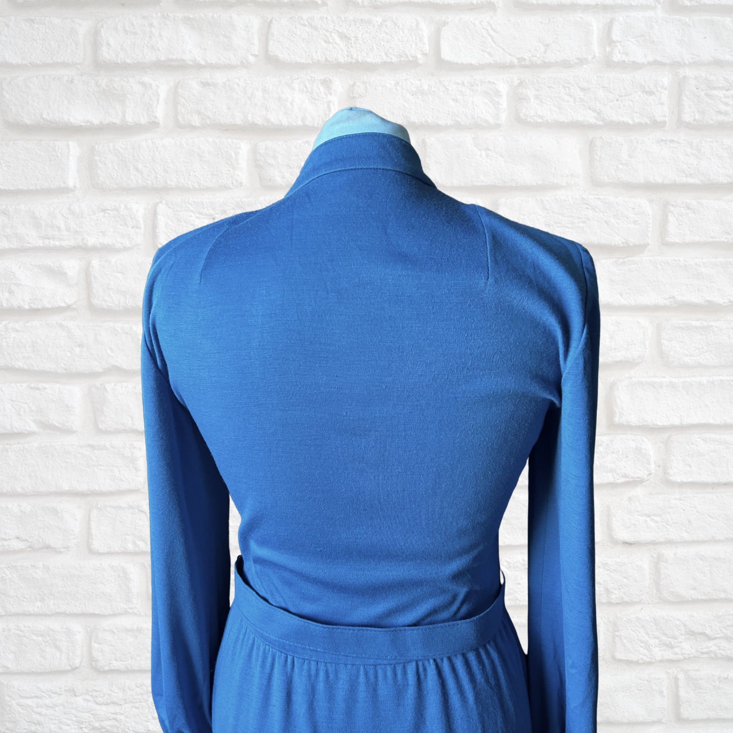 Elegant Blue 1940s style Long-Sleeved 70s Vintage Midi Dress. Approx UK size 8-10