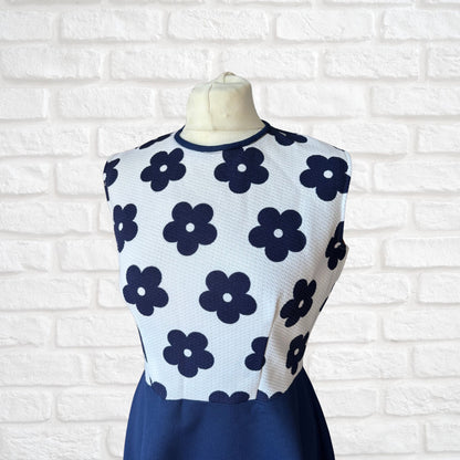 Navy & White 60s Mini Vintage Skater Dress .Approx UK size 10-12