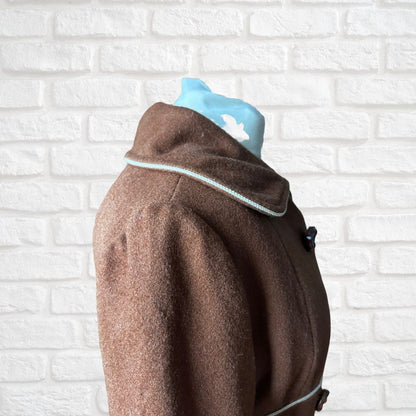 70s Vintage Brown Wool Lightweight Fit and Flare Coat. Approx UK size 8-10