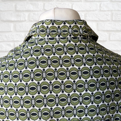 1970s Green, Black and White Geometric Print Cotton Vintage Shirt. Approx UK size L-XL (men  ) 18-20( women)