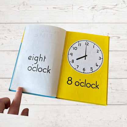 Telling the Time. Vintage Ladybird Learning to Read Book. 1971. Series 563