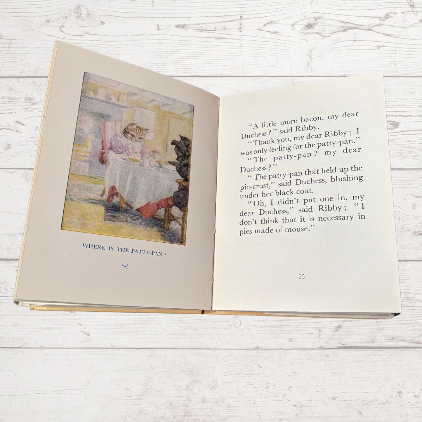 The Tale of The Pie and The Patty Pan. Vintage Beatrix Potter book. 1971 edition