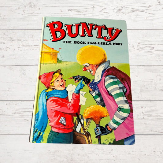 Vintage Bunty For Girls Annual 1987,  full of fiction, activities, cute animals and fun. Great gift idea