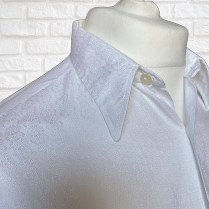 70s White Long Sleeved Cotton Vintage Shirt. Approx UK size M (men) 12 -14 (women)