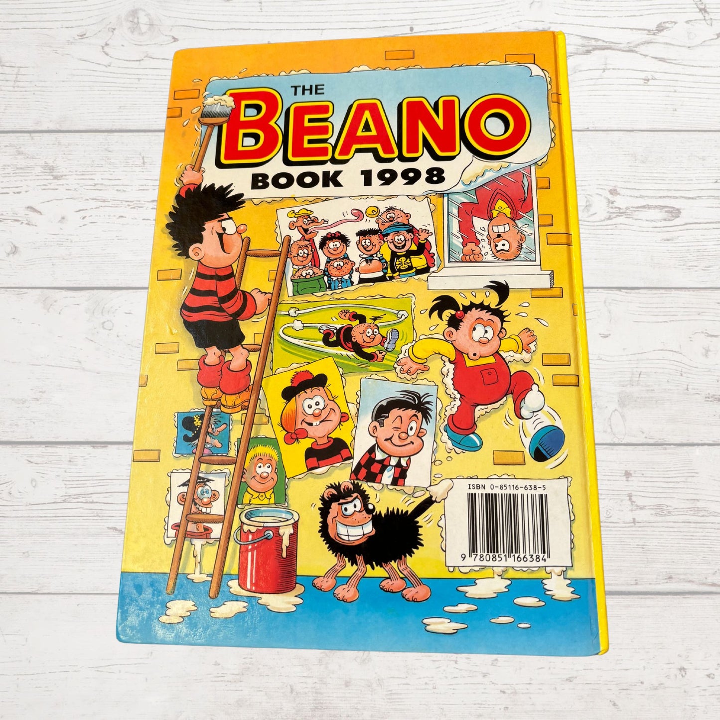 Vintage Beano Annual 1998 . Classic Comic Strips for Nostalgic Reading & Collecting. Great gift  idea.