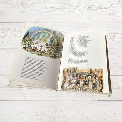 The Pied Piper of Hamelin by Robert Browning. Illustrated Hardback Vintage Book. Great Gift Idea