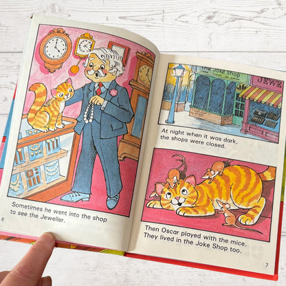 Oscar: The Cat That Beat The Burglars. 1980s Vintage Ladybird Book. Series 815