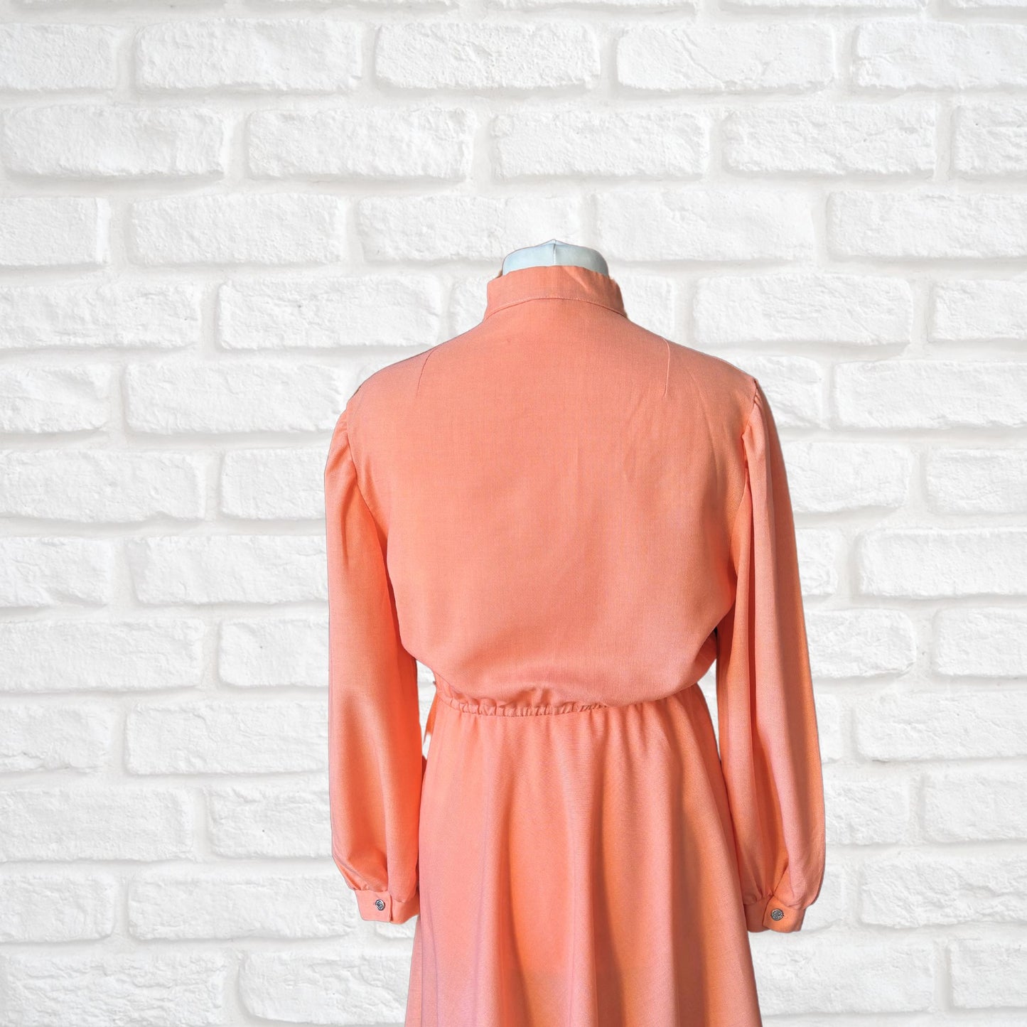 Vintage 1980s Peach Fit and Flare Dress.  Approx UK Size 14-16