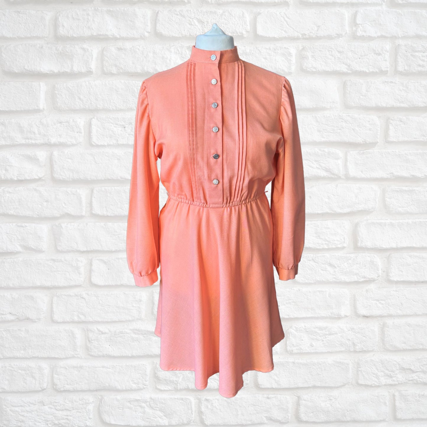 Vintage 1980s Peach Fit and Flare Dress.  Approx UK Size 14-16