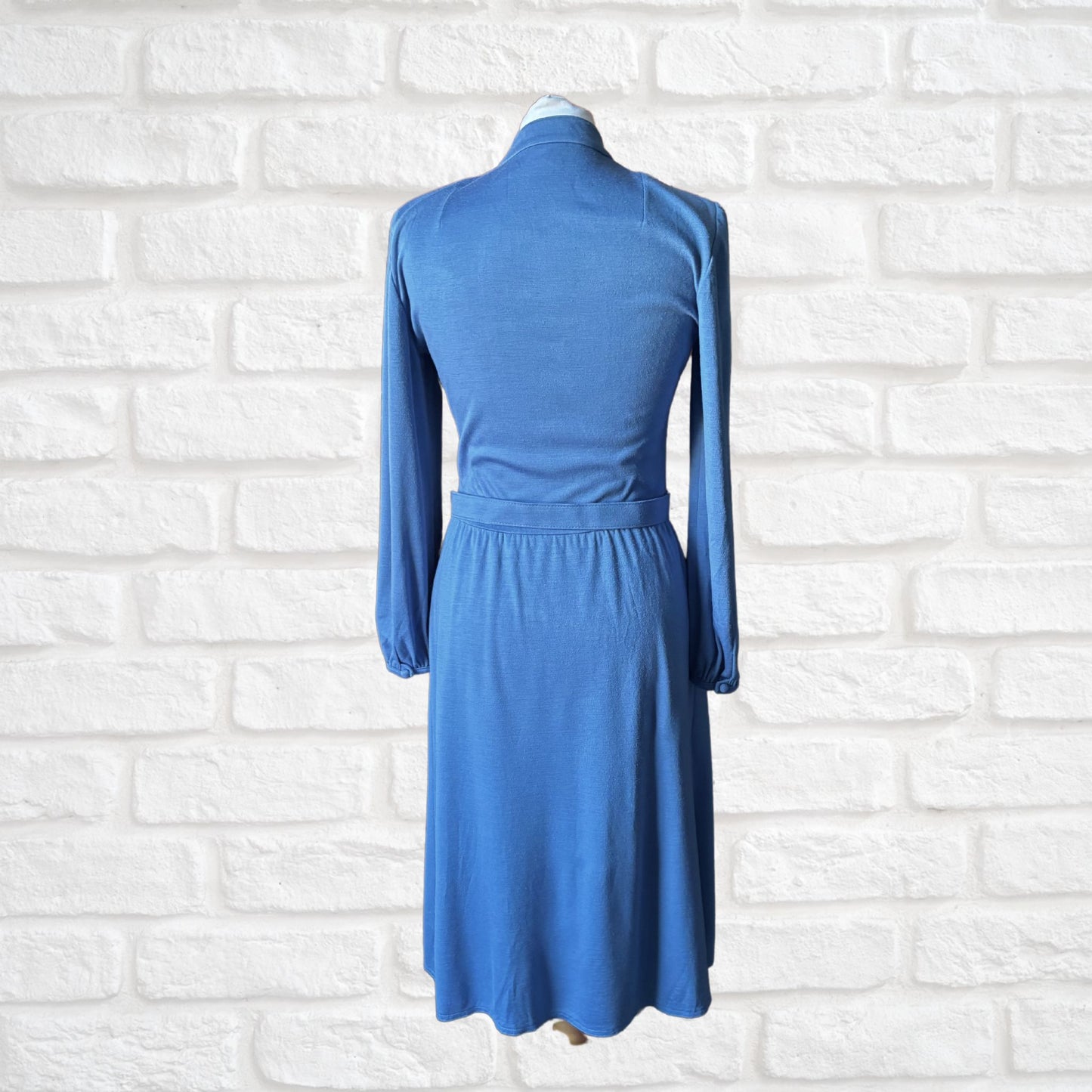 Elegant Blue 1940s style Long-Sleeved 70s Vintage Midi Dress. Approx UK size 8-10