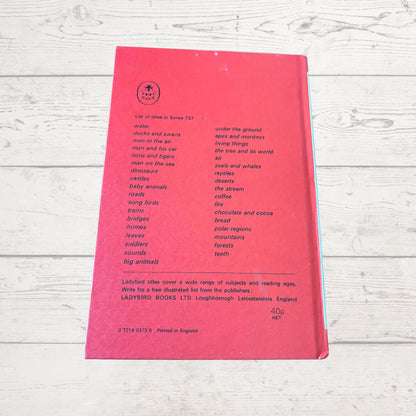 Vintage 1980s children’s book, Dinosaurs. A Ladybird Leader Book. Series 737