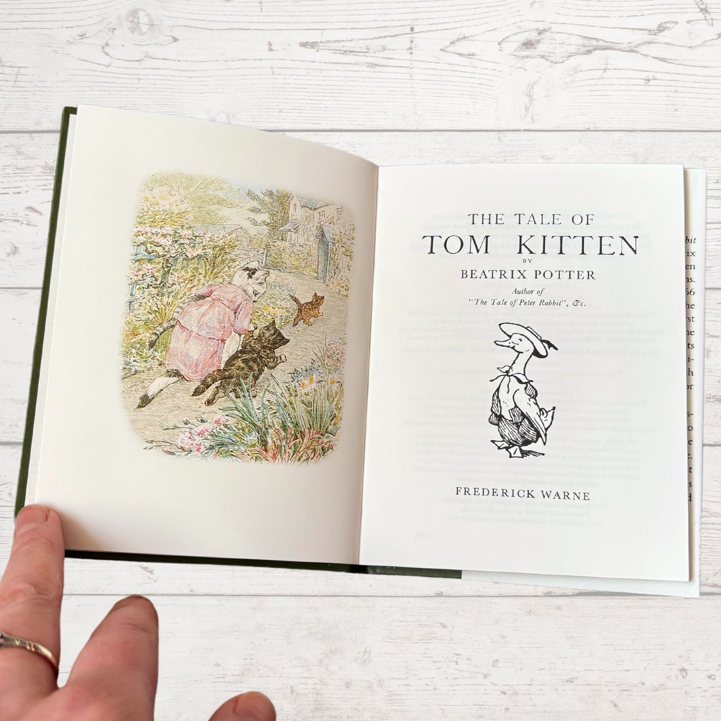 The Tale of Tom Kitten.Vintage Beatrix Potter Book. 1989 edition. Great Gift Idea