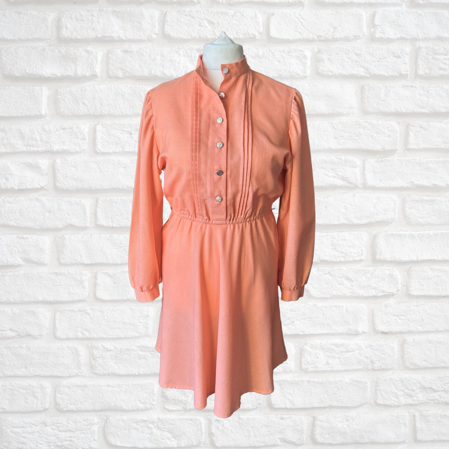 Vintage 1980s Peach Fit and Flare Dress.  Approx UK Size 14-16