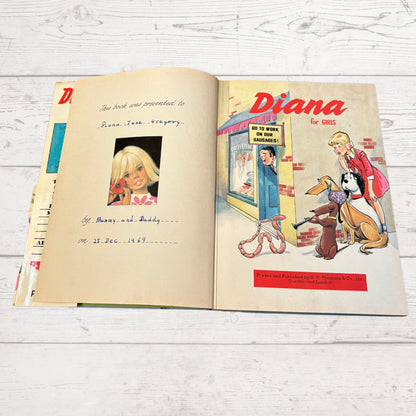 Vintage Diana Annual 1970, full of fiction, fashion, fun and nostalgia. Great gift idea