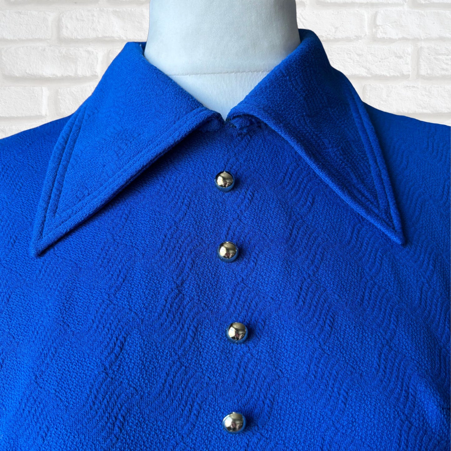 Vintage 1960s Long Sleeves Bright Blue Mini Dress with Dagger Collar. Approx UK size 12-14