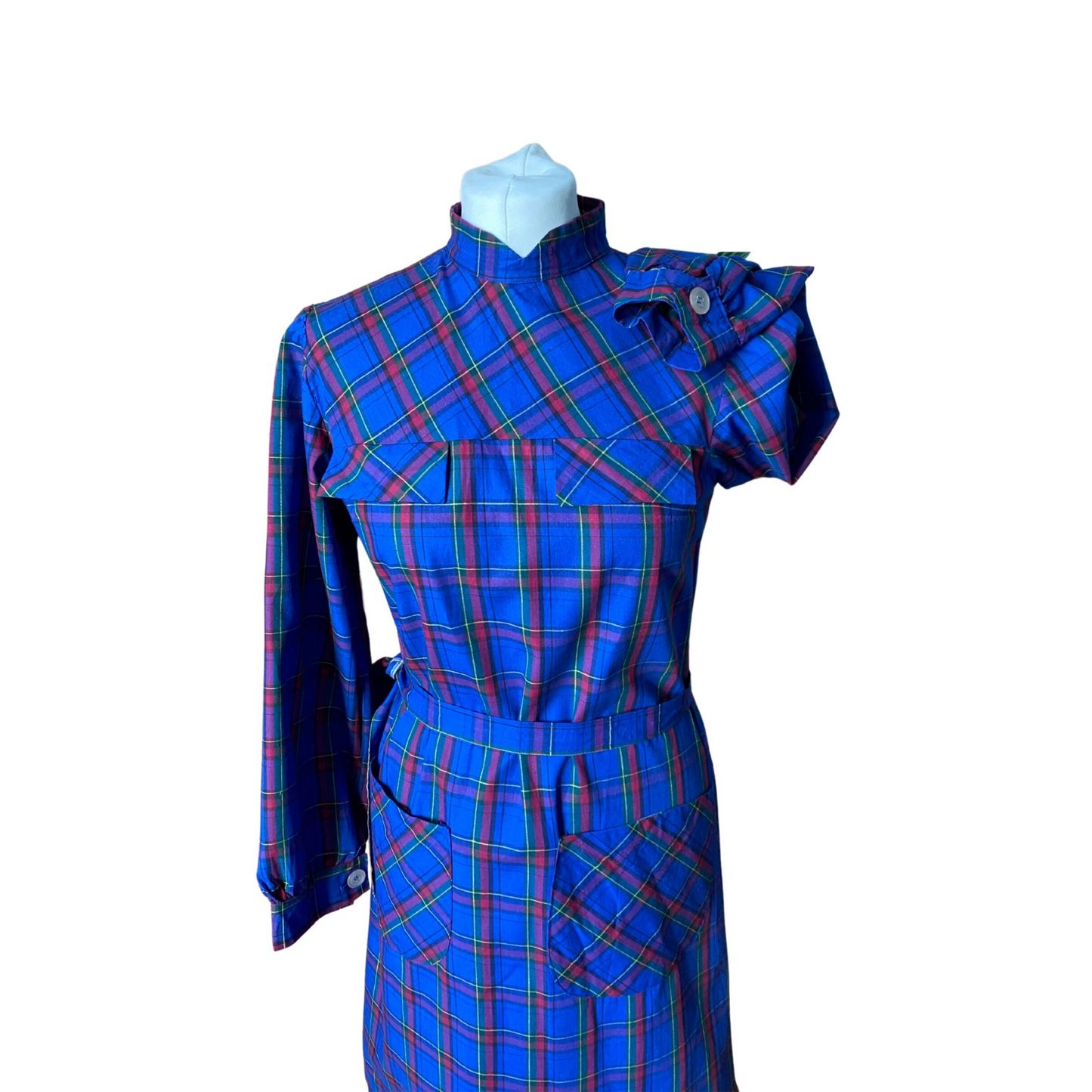 60s blue tartan long sleeved mini dress with button up back. Approx U.K. size 8-10