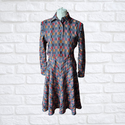 Timeless 80s Vintage Fit and Flare Checked Midi Dress. Approx UK size 12-14