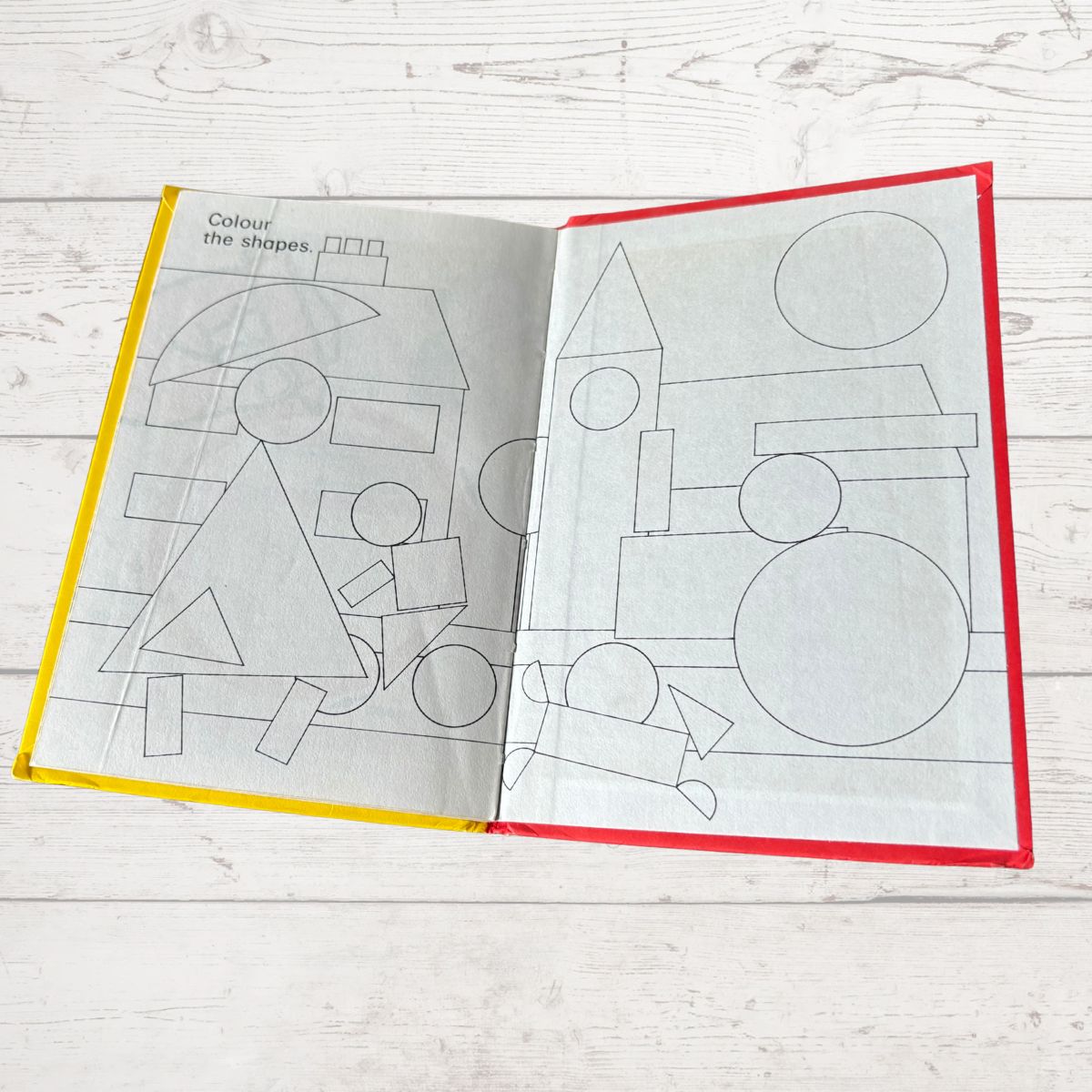 Shapes.Vintage Early Learning Ladybird Book. 1978 Edition. Series 563