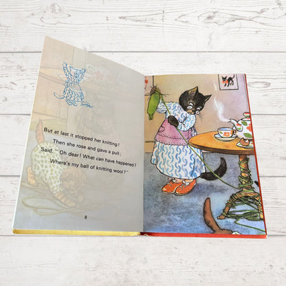 Smoke and Fluff. A Ladybird Book. Vintage 1970s hardback book. Series 401