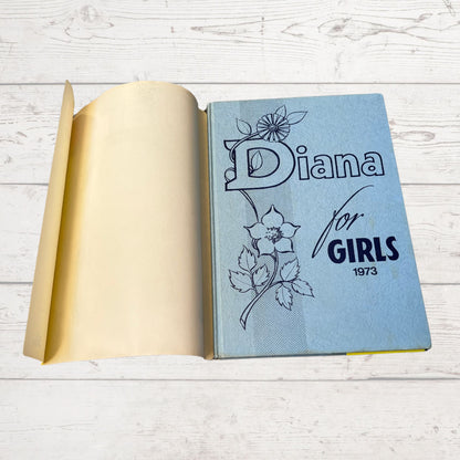 Vintage Diana Annual 1973, full of fiction, fashion, fun and nostalgia. Great gift idea