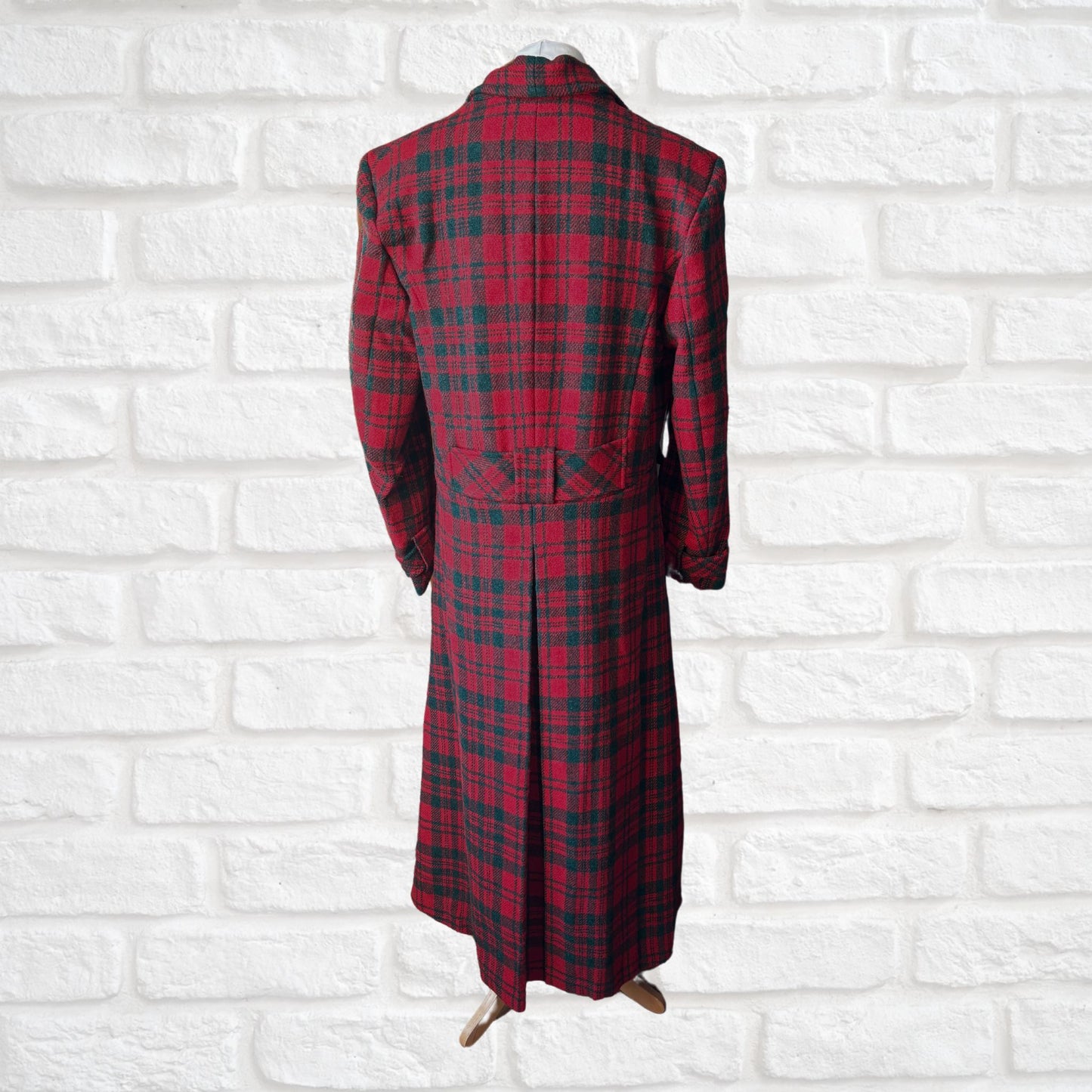 Vintage 1990s Red and Green Checked Maxi Length Wool Coat. Approx UK size 16-18 (w) Large (m)