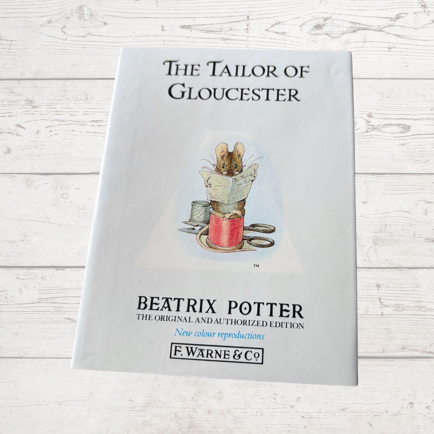 The Tailor of Gloucester. Vintage Beatrix Potter Book. 1989 edition. Great Gift Idea