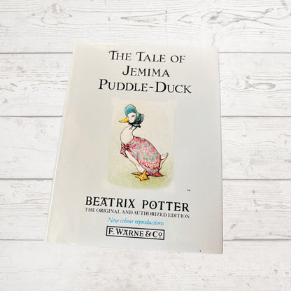 The Tale of Jemima Puddle Duck .Vintage Beatrix Potter Book. 1989 edition. Great Gift Idea
