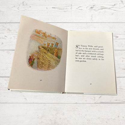 The Tale of Johnny Town Mouse. Vintage Beatrix Potter book. 1970 edition