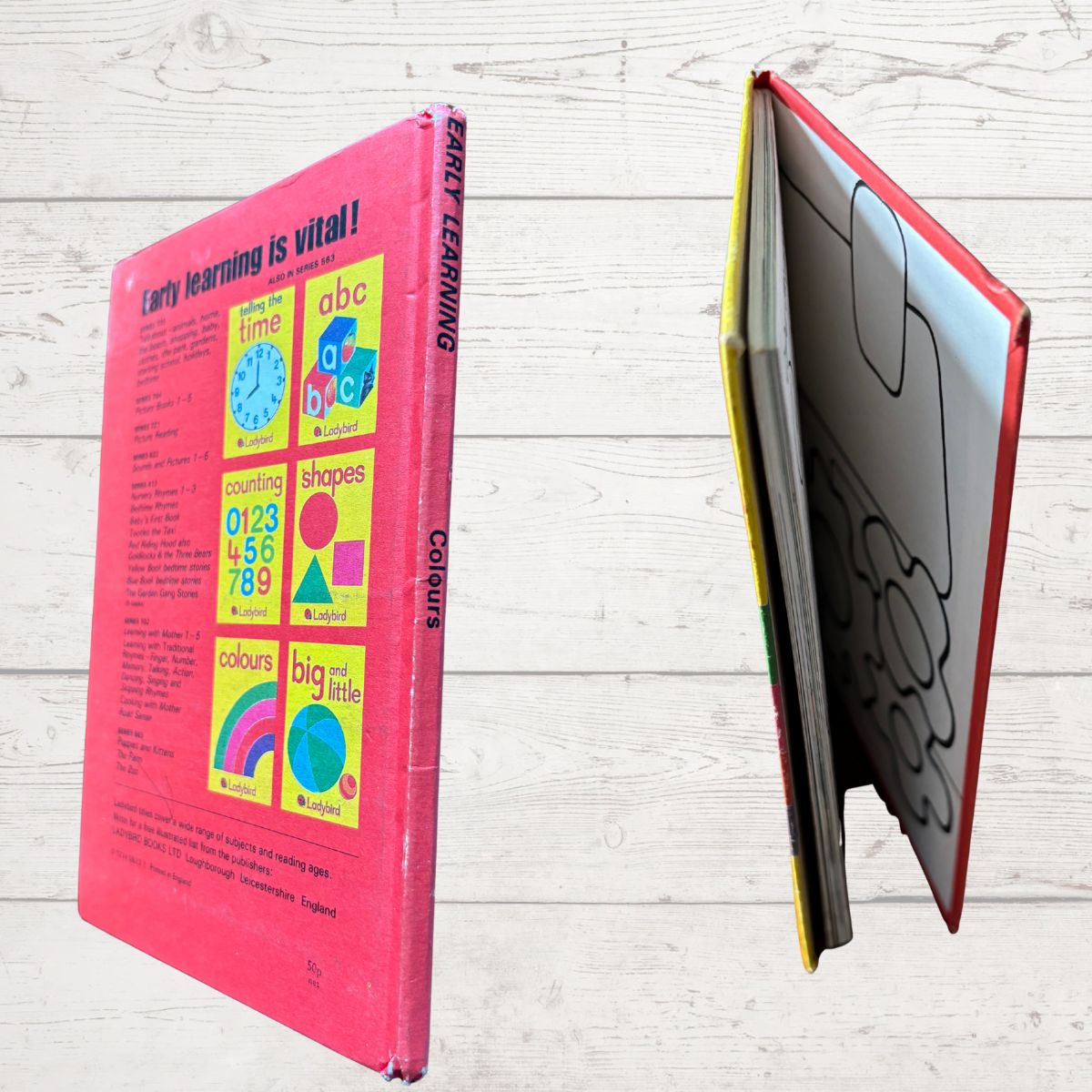 Colours. Vintage Early Learning Ladybird Book. 1978 Edition. Series 563