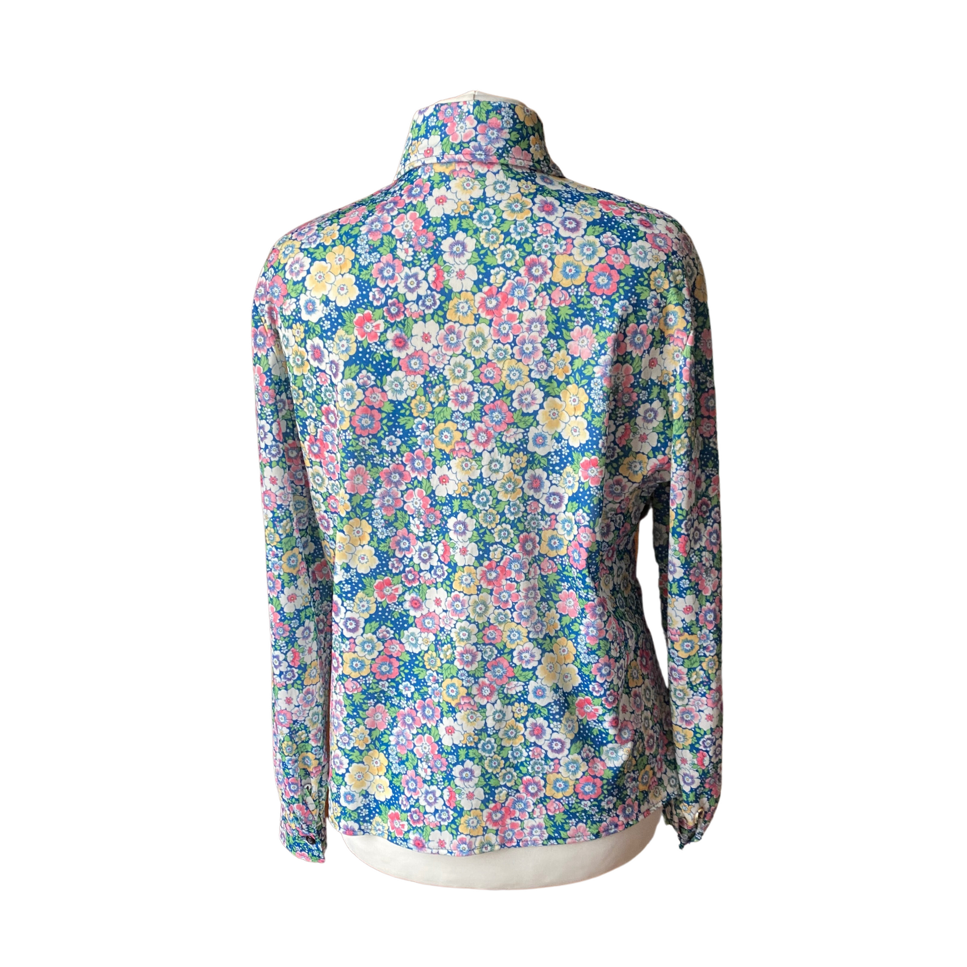 Button down pastel floral volup vintage top - effortlessly stylish