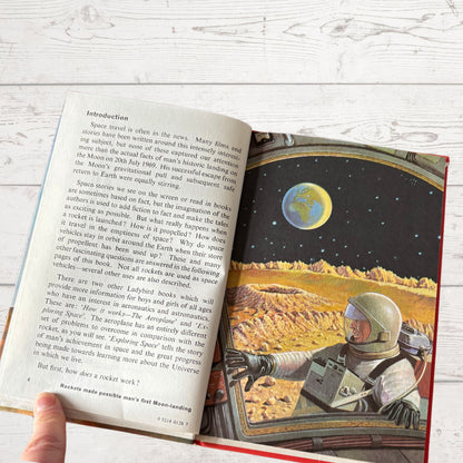 Vintage 1970s ladybird book, How it Works, The Rocket. Series 654