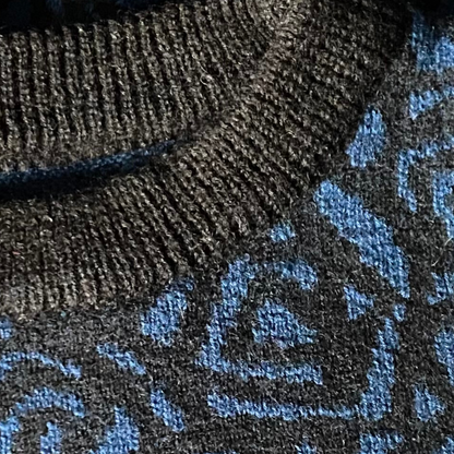 80s blue and black graphic print crew neck jumper. Approx UK size 10-14